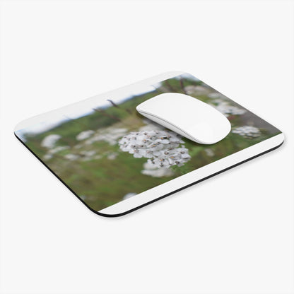 Floral Field Mouse Pad — White Wildflower Desk Mat